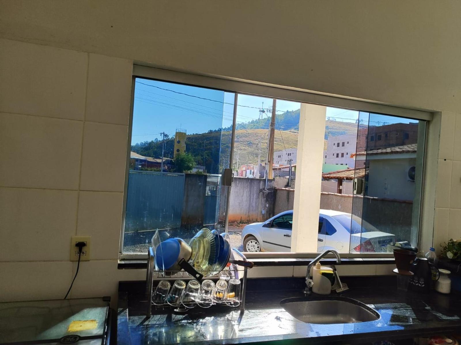 Casa Espacosa Em Frente A Pracinha Capitólio Εξωτερικό φωτογραφία
